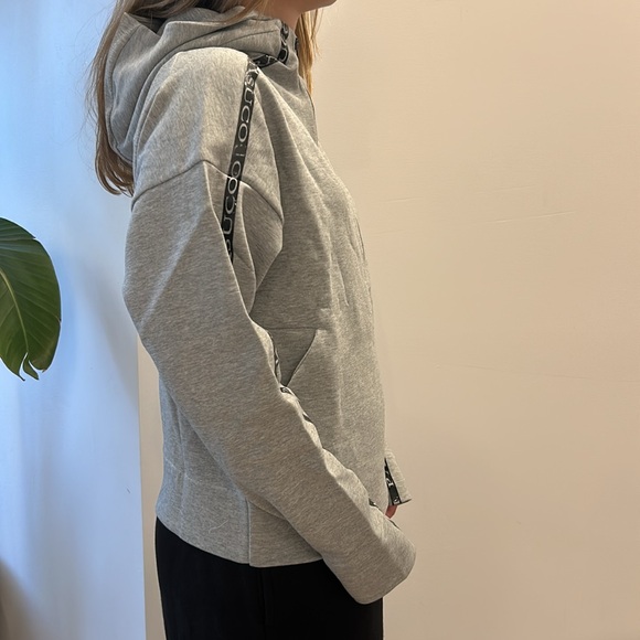 Parasuco zip hoodie women 
Size XS
New never worn - Picture 3 of 8